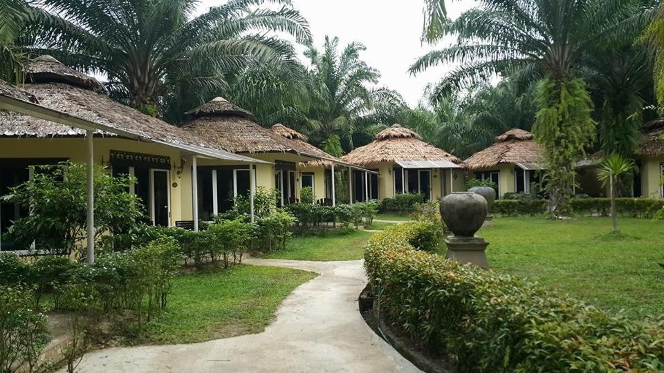 Country View Resort Phang Nga Exterior photo